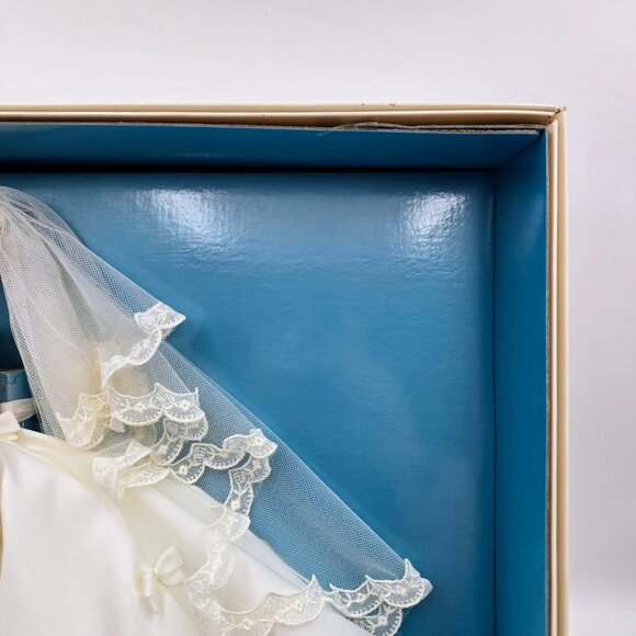 Barbie Grace Kelly The Bride Silkstone Collector Doll Gold Label T7942 2011 Matt - Picture 13 of 16